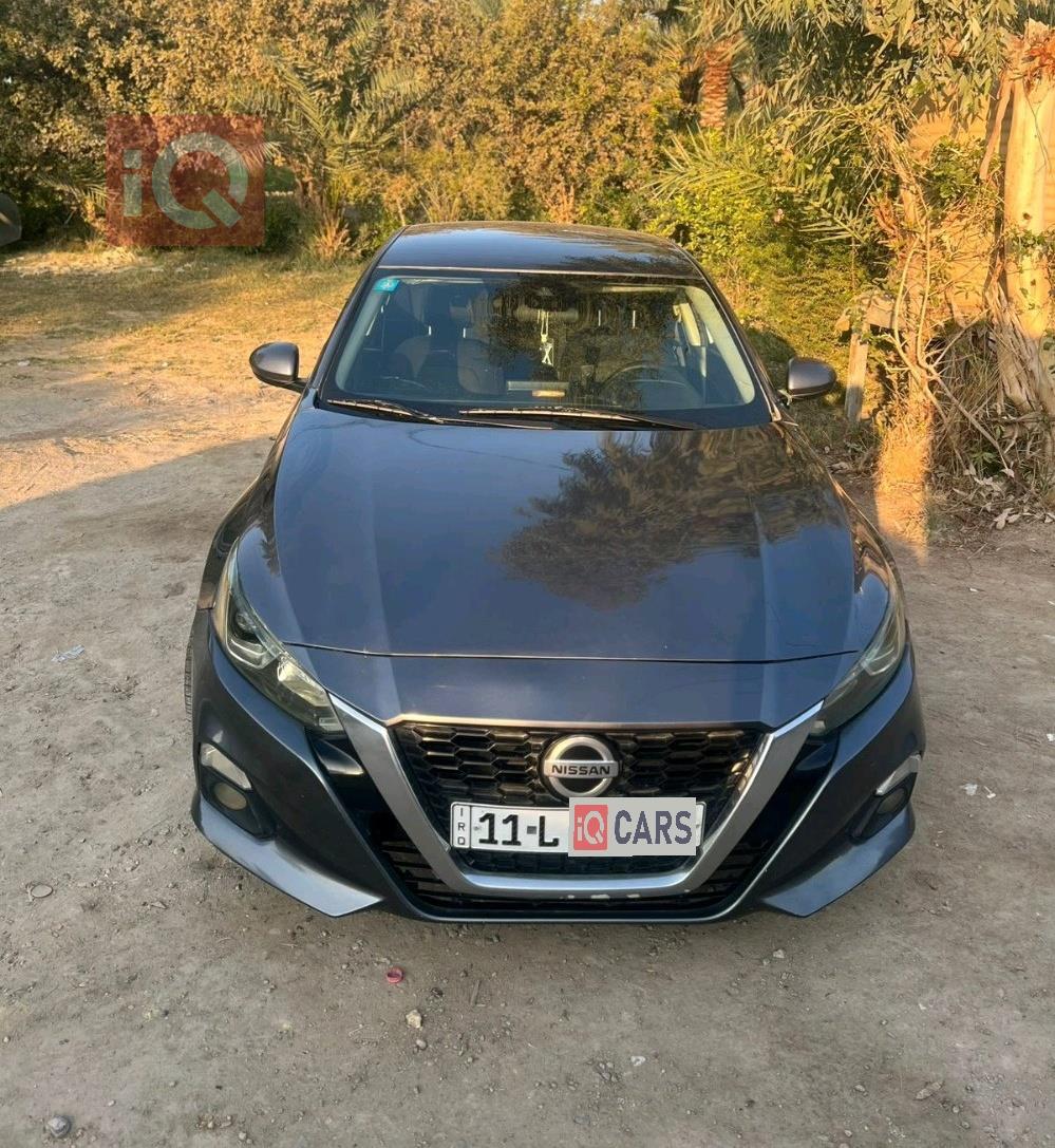 نيسان ألتيما